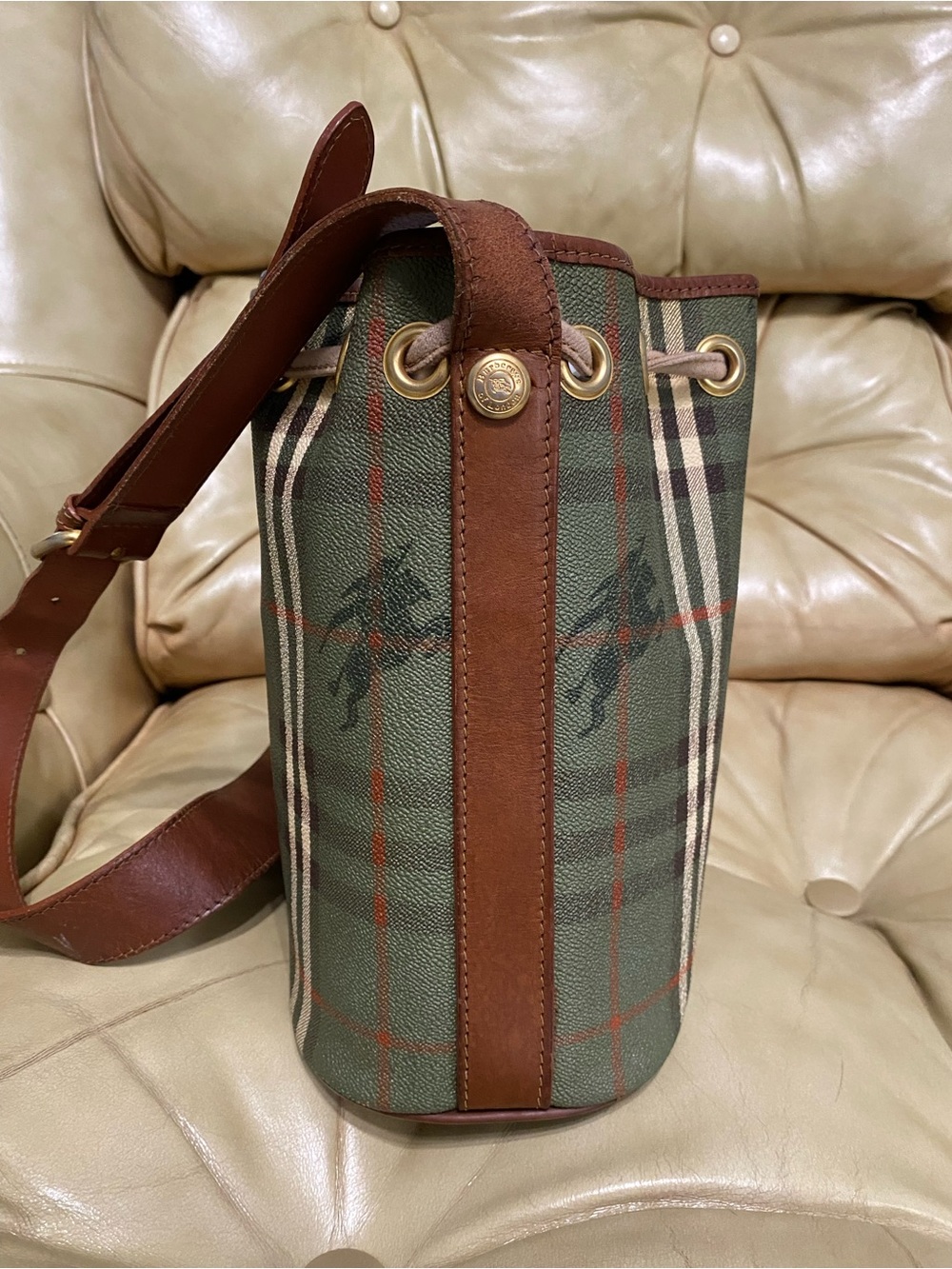 Vintage Burberry Sling Bag Drawstring Olive Haymarket Check Canvas Leather - Picture 11 of 16